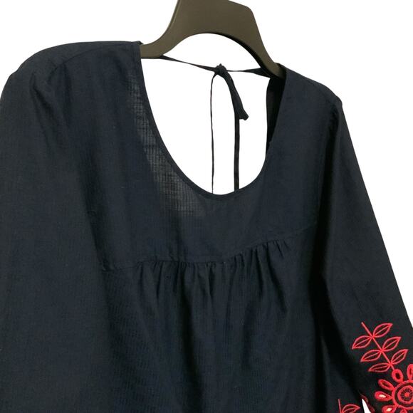 Crown & Ivy Floral Embroidered Blouse Open Back Navy Blue Pink XL - Picture 2 of 7